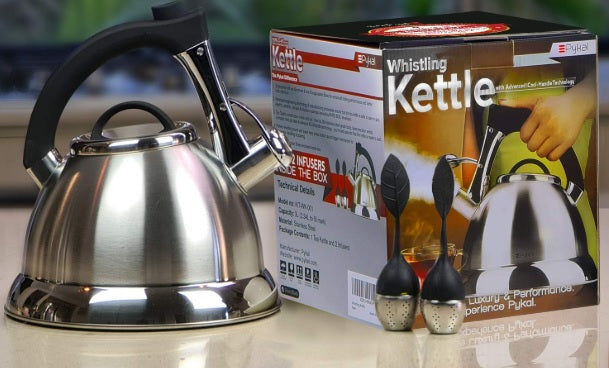 PYKAL Pfeifender Wasserkessel - 3 Liter Edelstahl Teekessel mit iCool Griff - 5-Wandiger Wasserkocher - Teekanne mit Doppel Tee Sieb auch für Induktion, Gasherd oder Holzofen