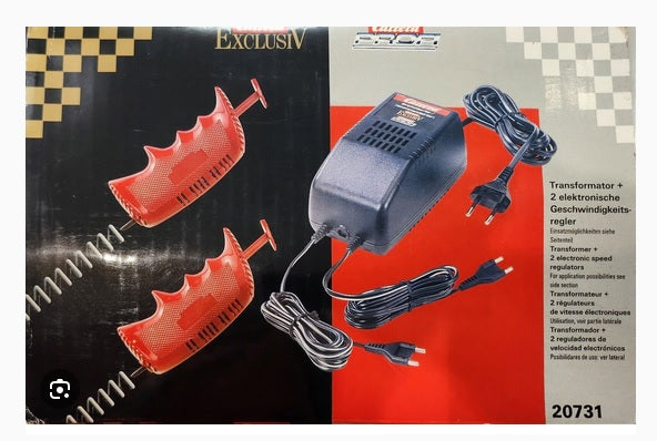 Carrera 20731, Exklusive-Trafo+2 elektronische Geschwindigkeitsregler SET - (geprüfte B-Ware. Stand Jahrelang im Schaufenster)