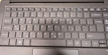 MEDION AKOYA (MD62499) * E4251 *  14" Laptop / Notebook * Neuware * Tastatur: QWERTZ (PL)