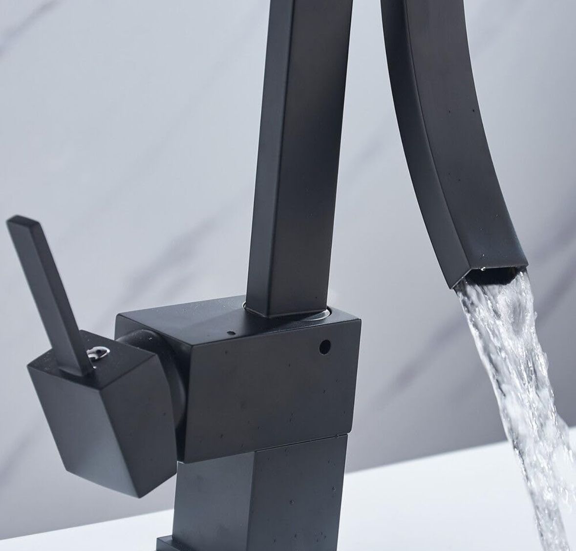 Wasserhahn Bad Armatur für Badezimmer Waschbecken Armaturen Faucet Waschtischarmatur Waschbeckenarmatur Badarmatur Schwarz Ein Griff Keramikventil 2 GPM Flexibele Anschlussschläuche