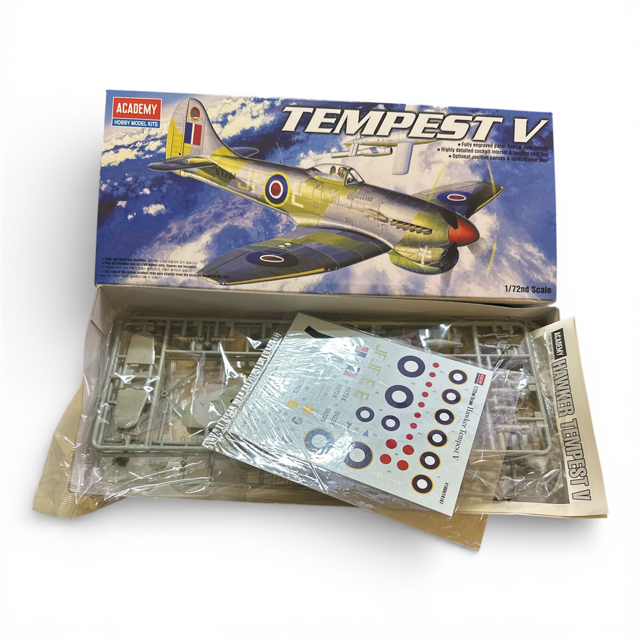 Hawker Tempest V - Academy Flugzeug Bausatz 1 72 - 12466