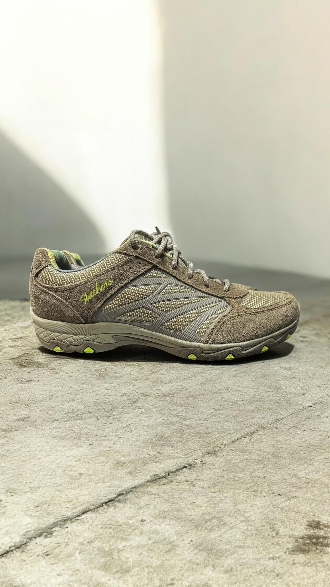 Skechers Relaxed Fit Adventure – Memory Foam – Braun – Größe 41